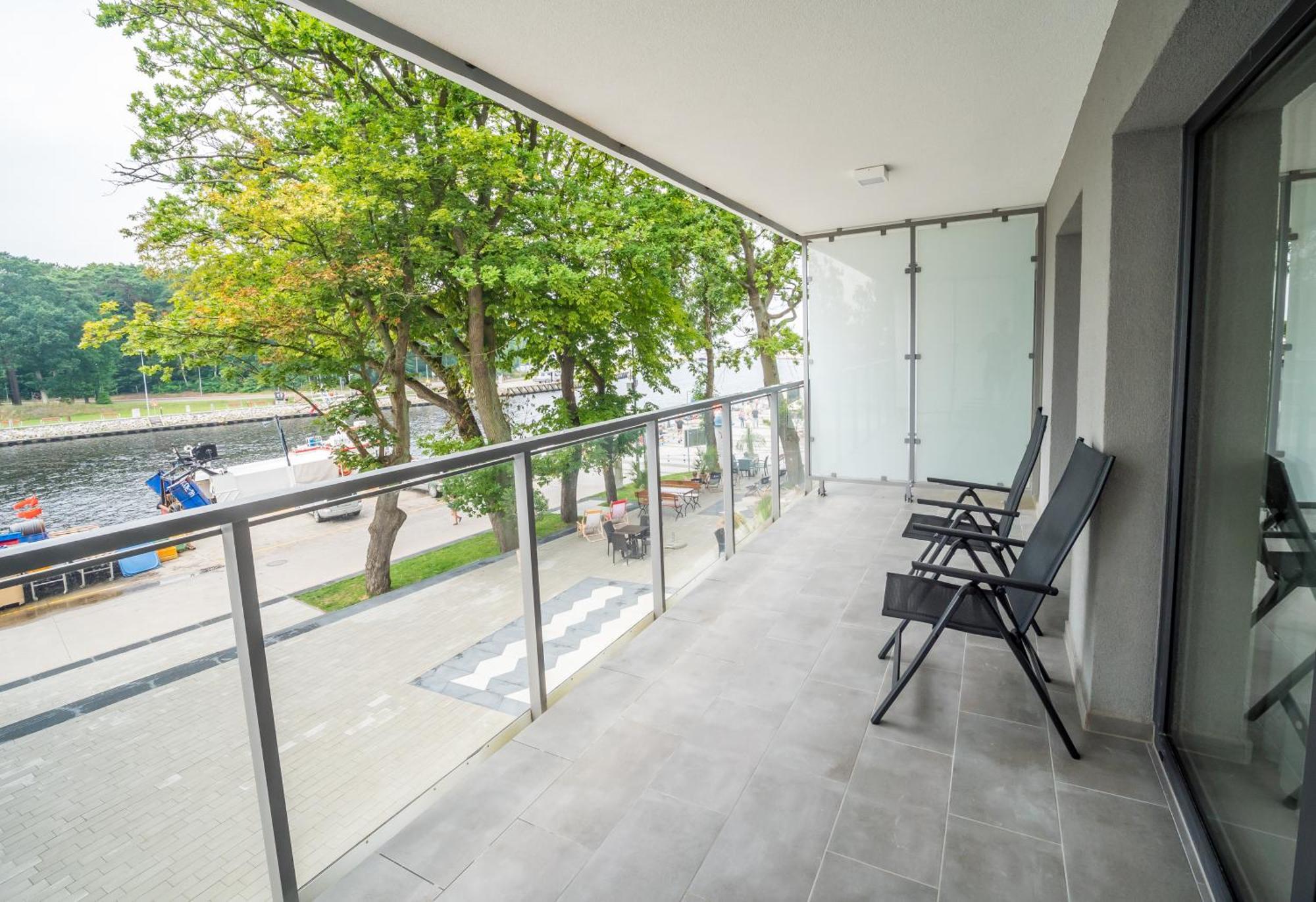 Art Boulevard Treptower Deep Exterior foto